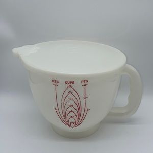 Vintage Tupperware Mix-N-Stor Measuring Cup Batter Bowl Pitcher with Lid